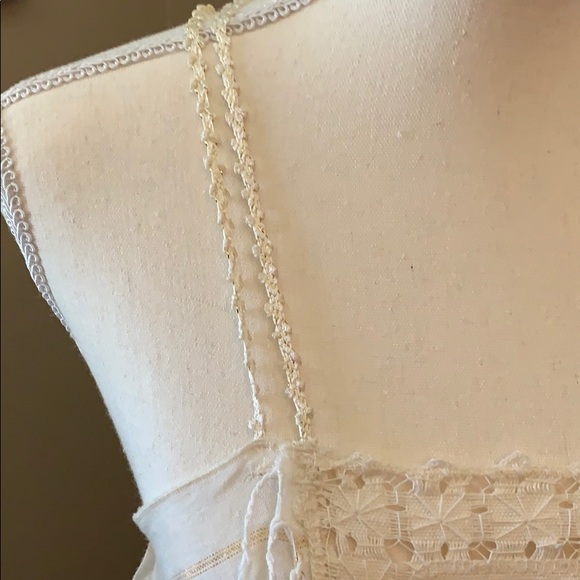 Top - Picture 2 of 8